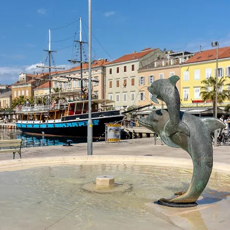 Lasta Losinj Town - Happy *