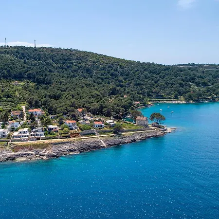 Lasta Losinj Town - Happy