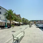 Lasta Losinj Town - Happy
